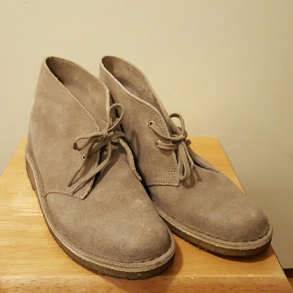 Clarks Desert boots size 8