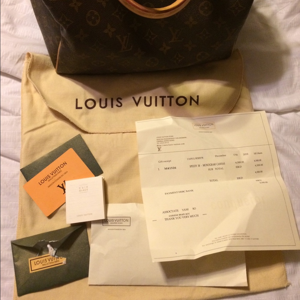 L    V    Handbag