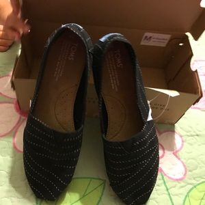 Brand New Authentic TOMS shoes