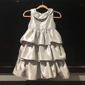 Beautiful Christmas dress in silver !