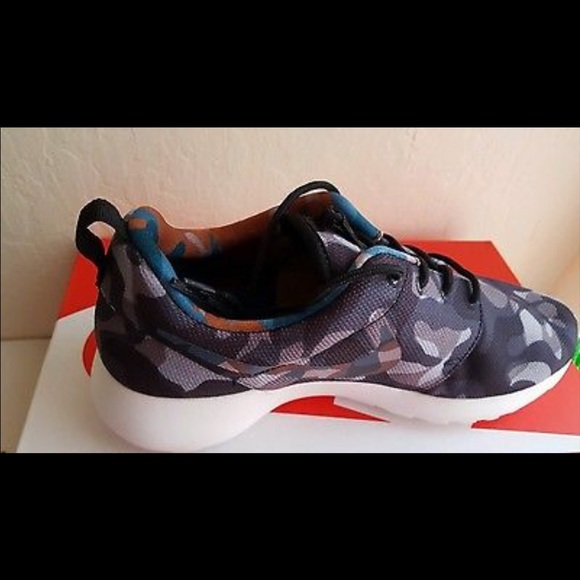 1 LEFT!🔥Roshe one print🔥 - Picture 4 of 4