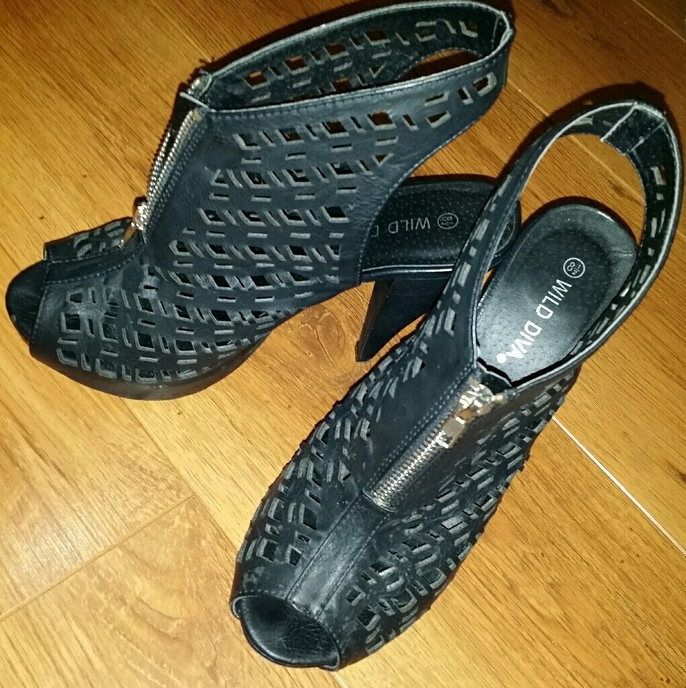 Blk zip Front Heels