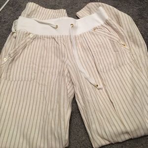 Guess thin and comfortable pants worn once