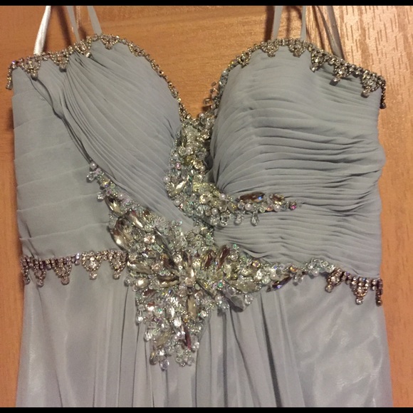 Prom dress - Picture 3 of 6
