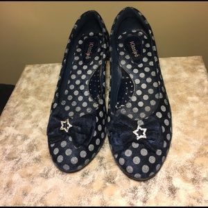Polkadot dark blue shoes