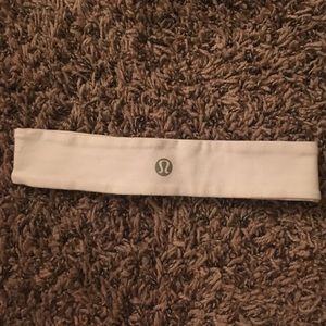 White lululemon headband