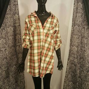 SOLD ON OTHER VENUE💕Victoria Secret night shirt💕