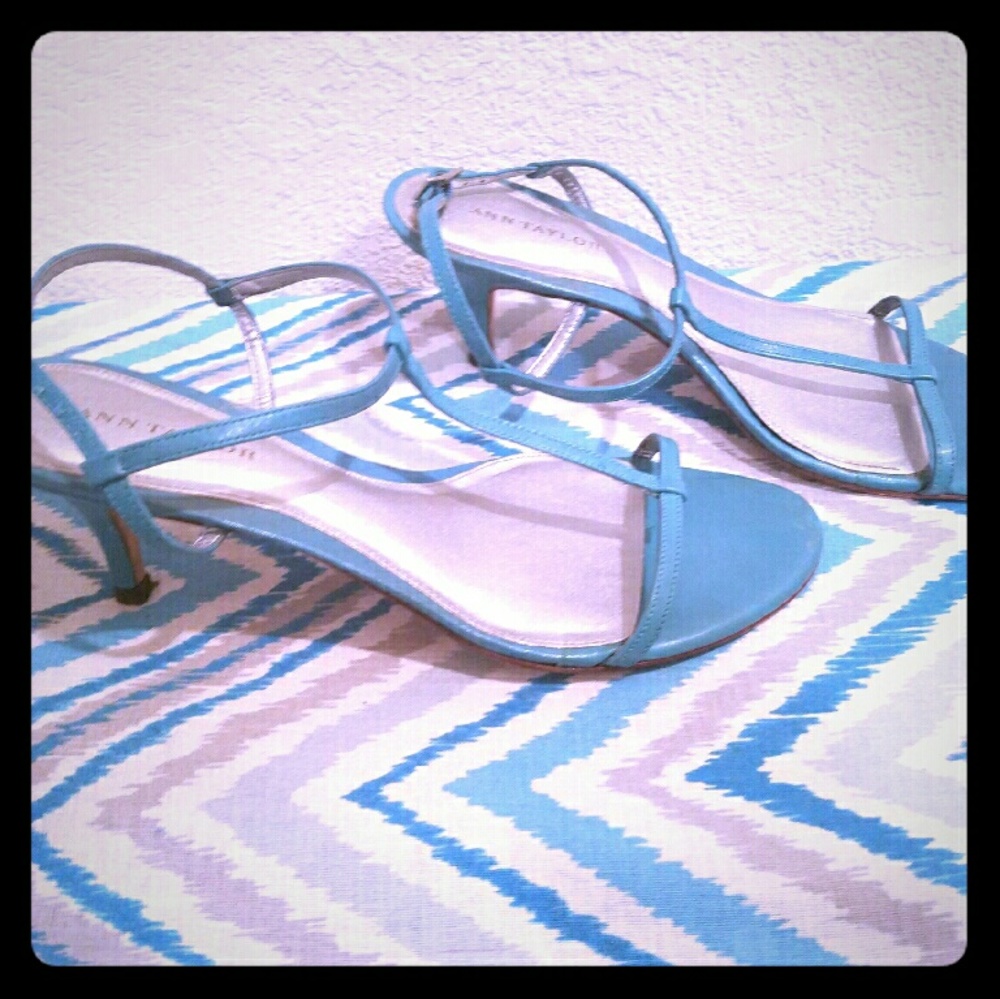 Ann Taylor - Turquoise Leather Sandals