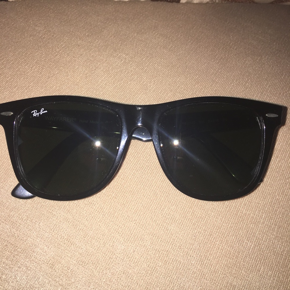 Ray-Ban 2140 Wayfarer