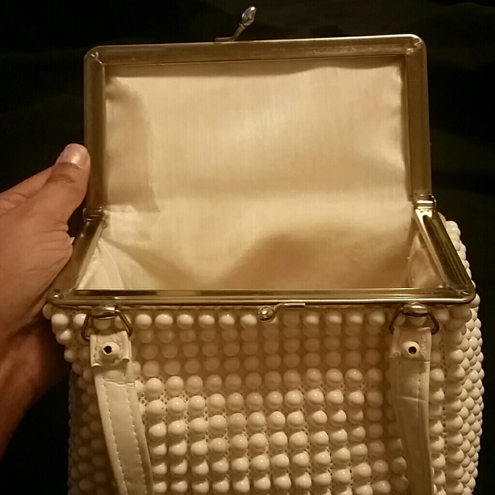 Purse - Picture 2 of 4