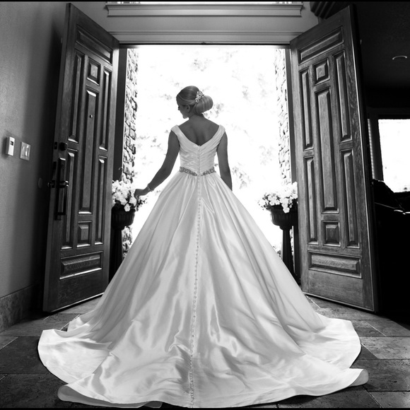 Meet your Posher, Debora - Picture 6 of 7