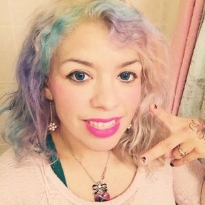 Meet your Posher, Miriam