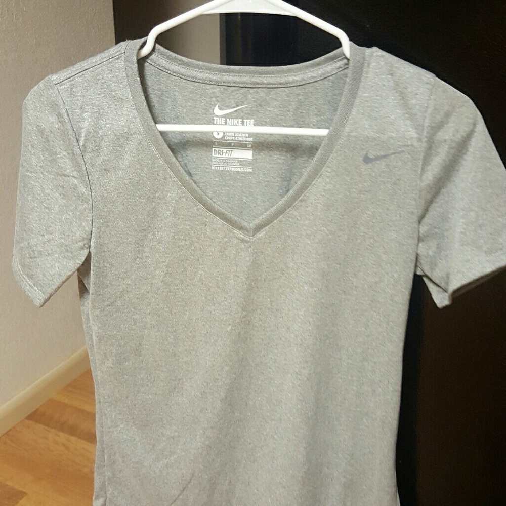 Nike v neck tee shirt