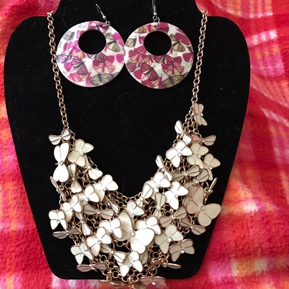 Be SASSY!  you social 🦋butterfly - Picture 2 of 4