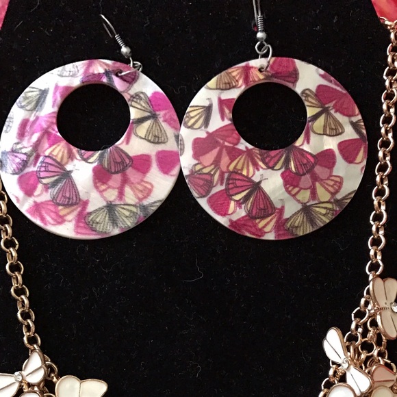 Be SASSY!  you social 🦋butterfly - Picture 4 of 4