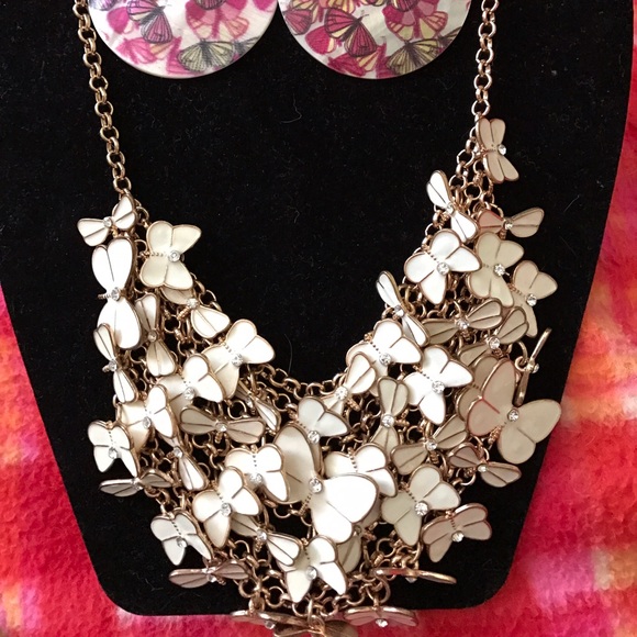 Be SASSY!  you social 🦋butterfly - Picture 3 of 4