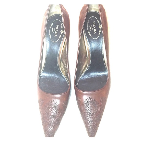 Prada heels - Picture 1 of 5