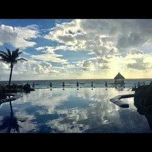 Meet your Posher, Della