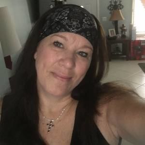 Meet your Posher, Debbie