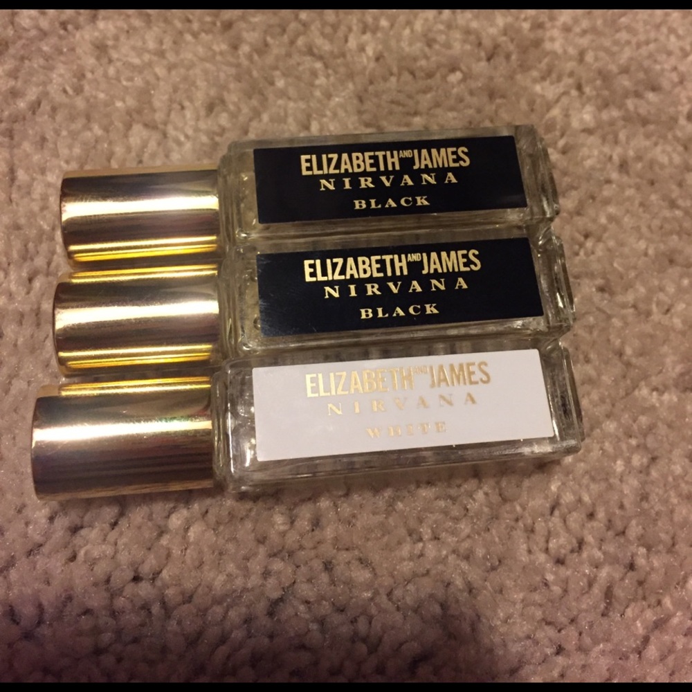 Elizabeth and James Nirvana white black perfume