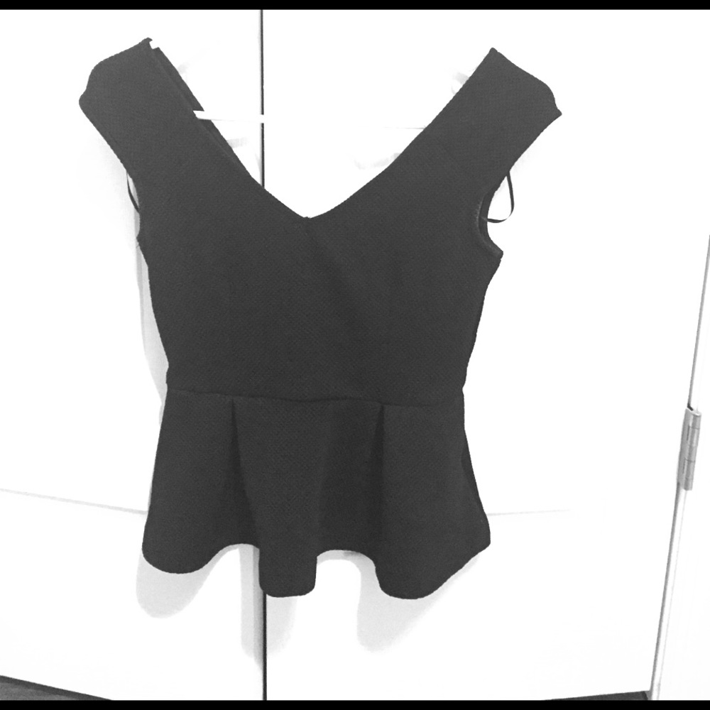 Black H&M peplum top size 4