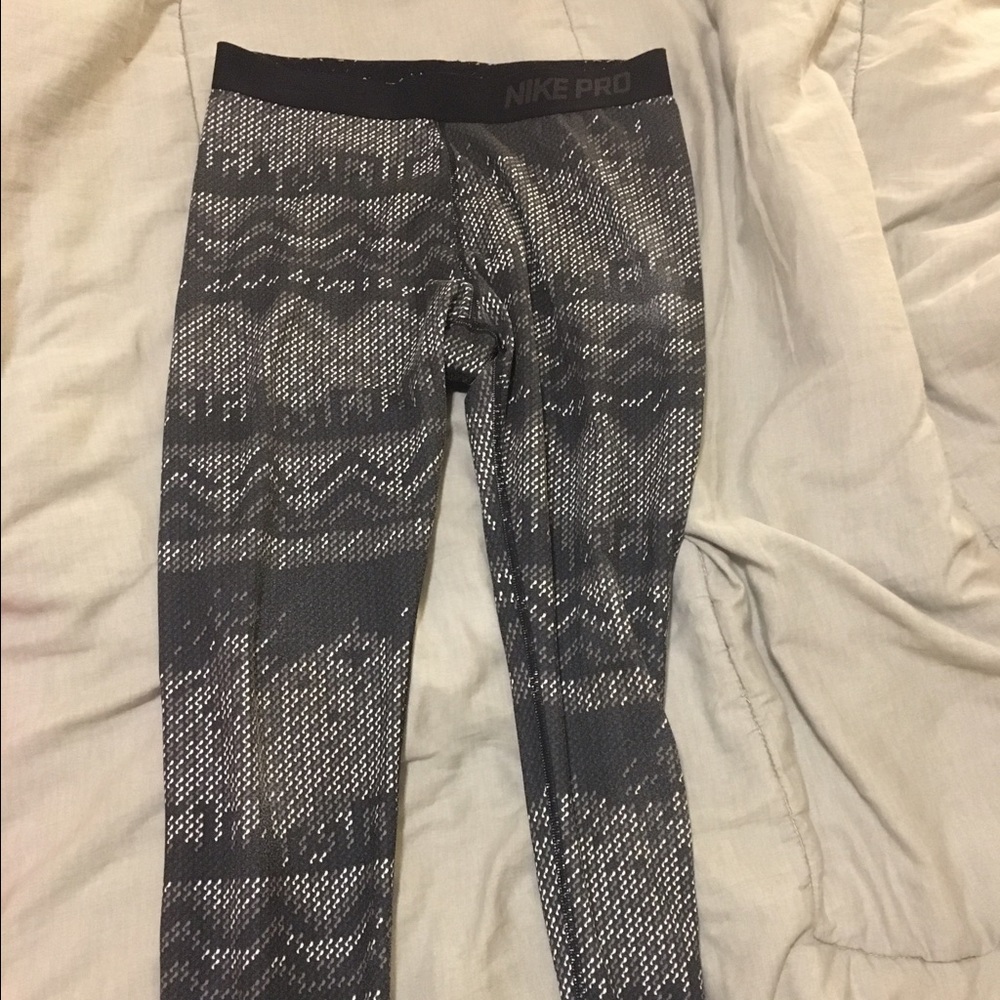 Nike Pro leggings