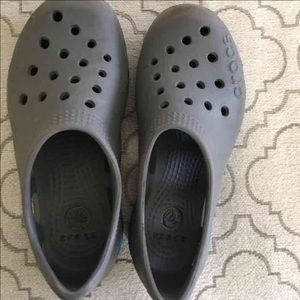 Crocs water shoes c12