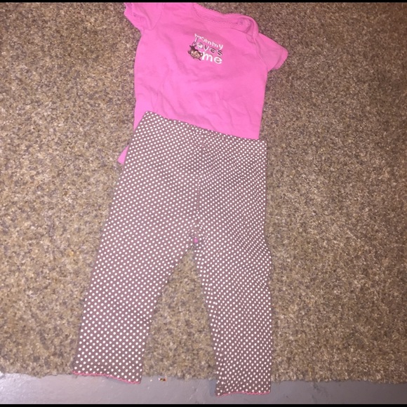 Baby onesie and polka dot leggings - Picture 1 of 4