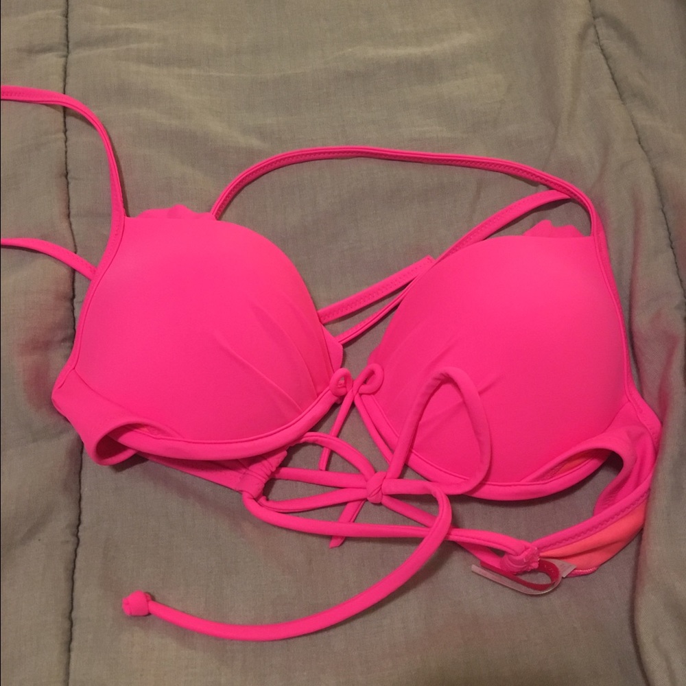 Brand new Victoria Secret push-up swimsuit top