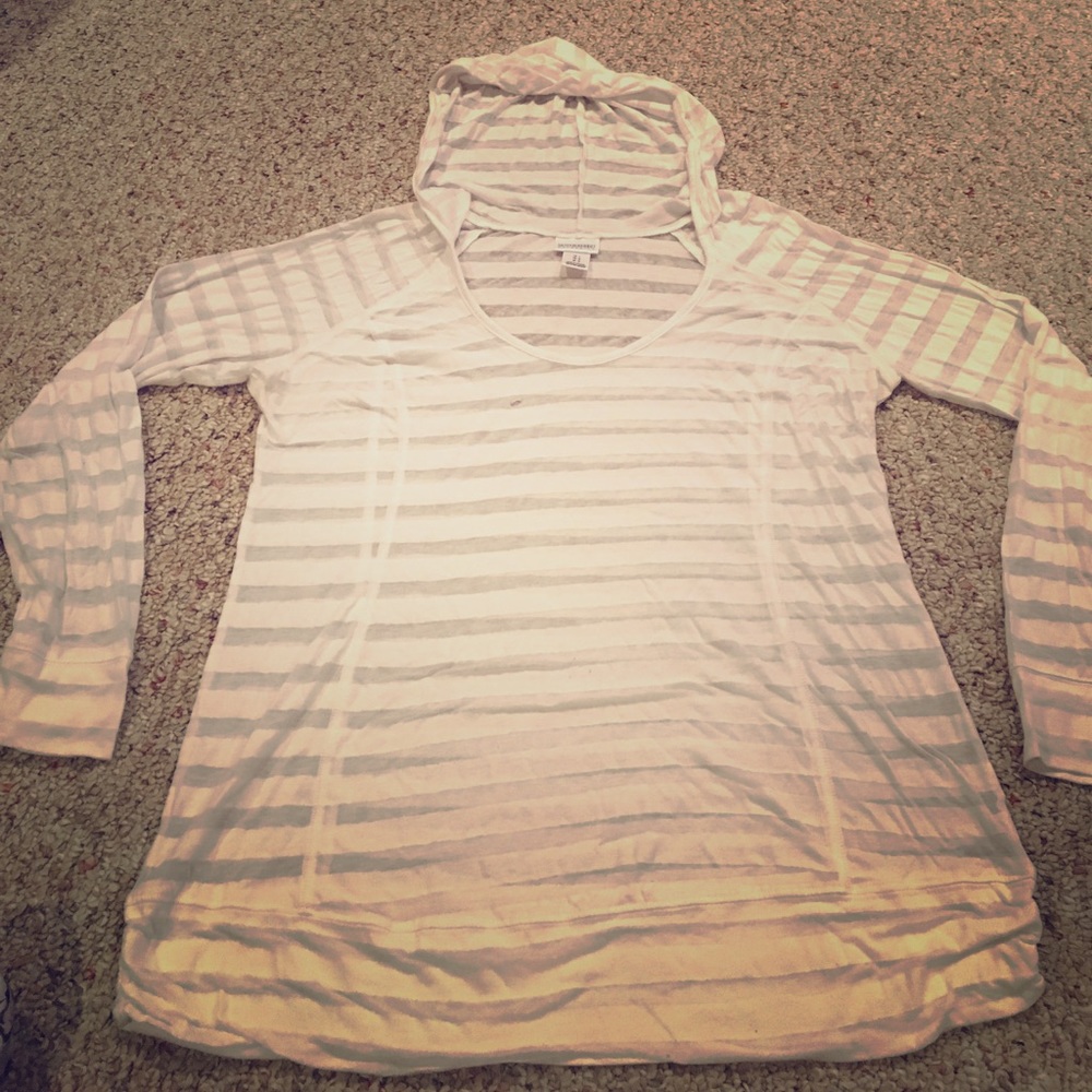 Sheer maternity hoodie