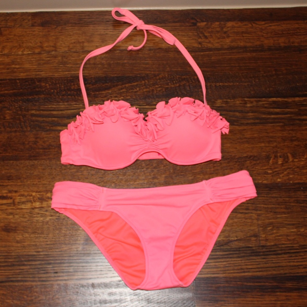 Victoria Secret Swimsuit Size Small, 34B