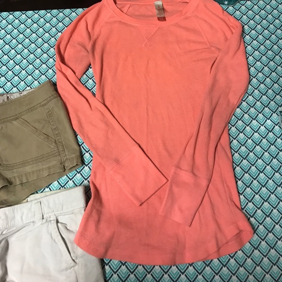 BUNDLE! EVERYTHING except purse! - Picture 5 of 6