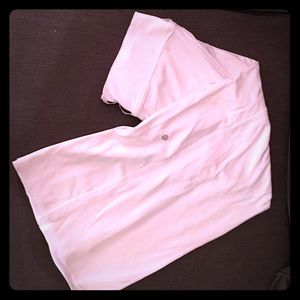 LULULEMON Capri pants