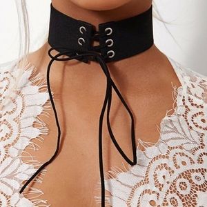 Trendy Black Lace Up Choker