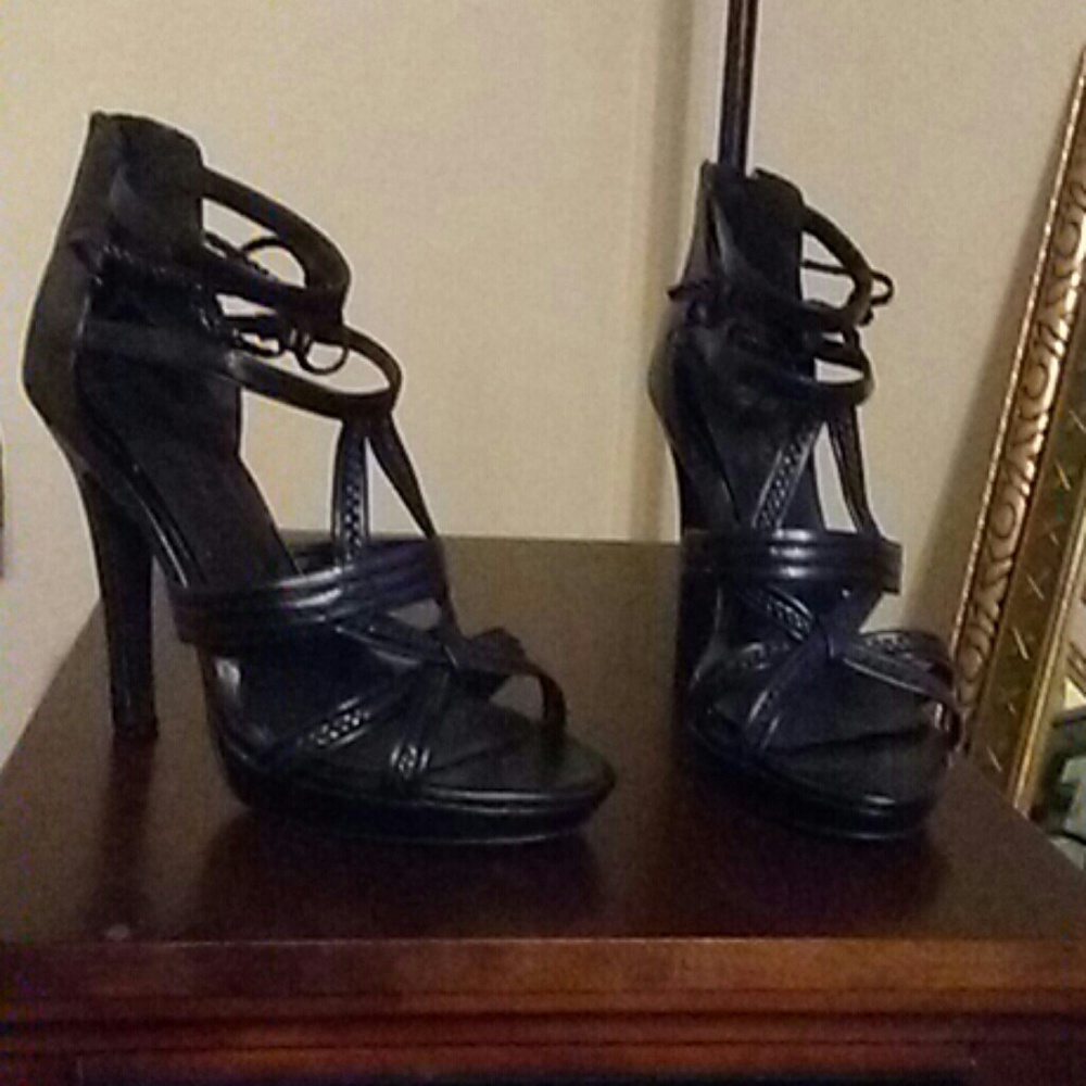 Comfortable black heels..