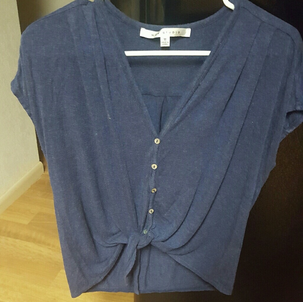 Short sleeve top