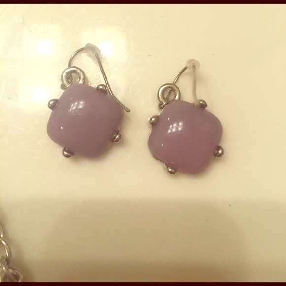 Purple necklace w/ matching earrings - Picture 2 of 3