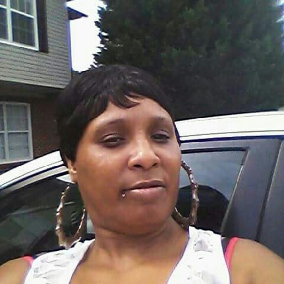 Meet your Posher, Sharritta - Picture 1 of 1