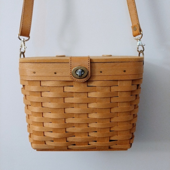 Handbags - NWOT {Longaberger} Vintage Handwoven Basket Purse