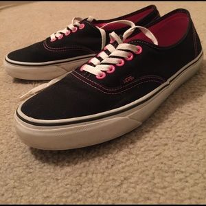 Vans authentic black and pink