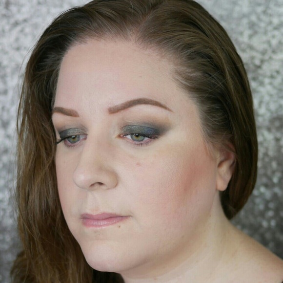 Mary Kay Pure Dimensions Eye Palette - Picture 4 of 7