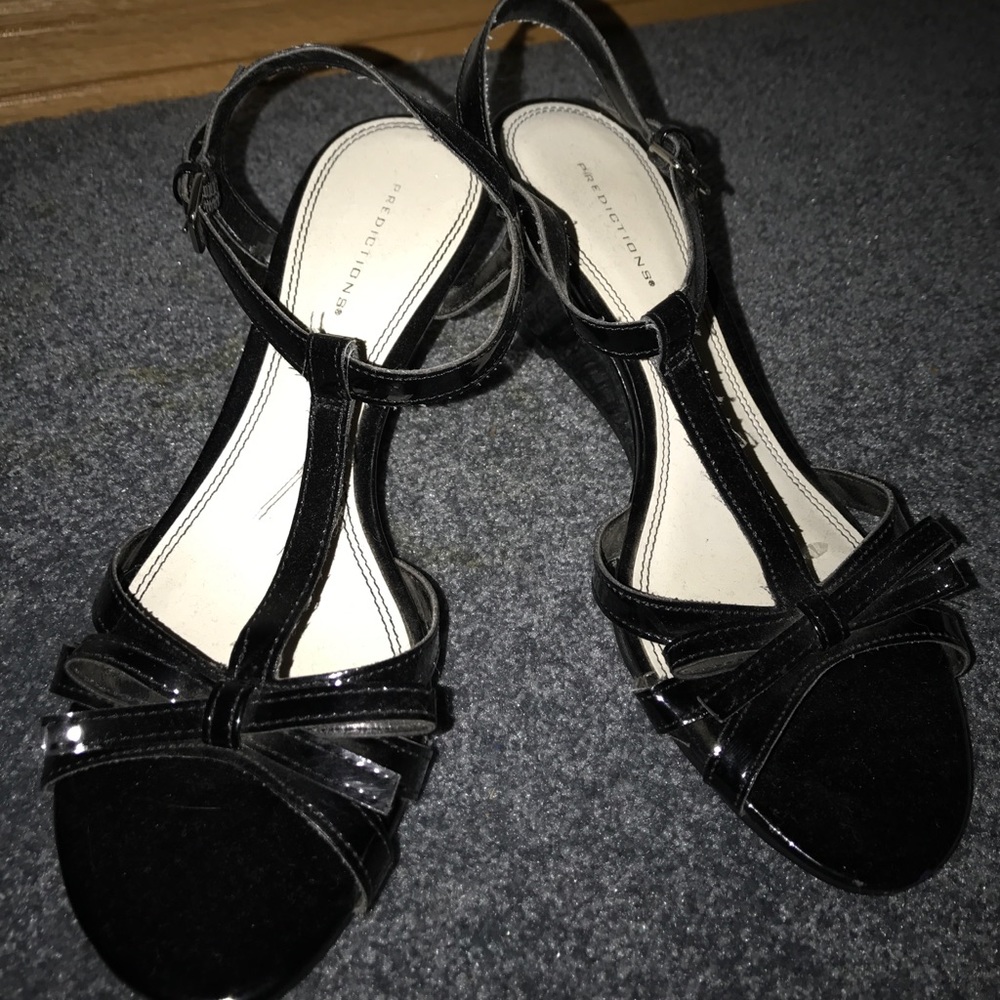 Causal wedges