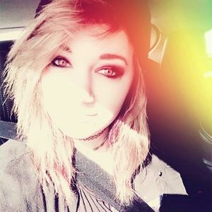 Meet your Posher, Michaela