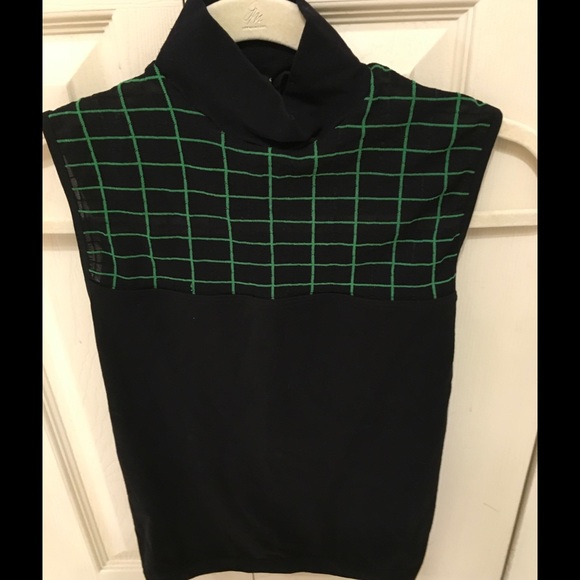 Top - Picture 3 of 3