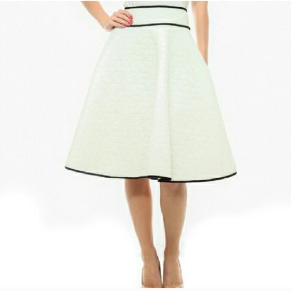 Textured midi skirt. Moon Collection - Picture 1 of 2