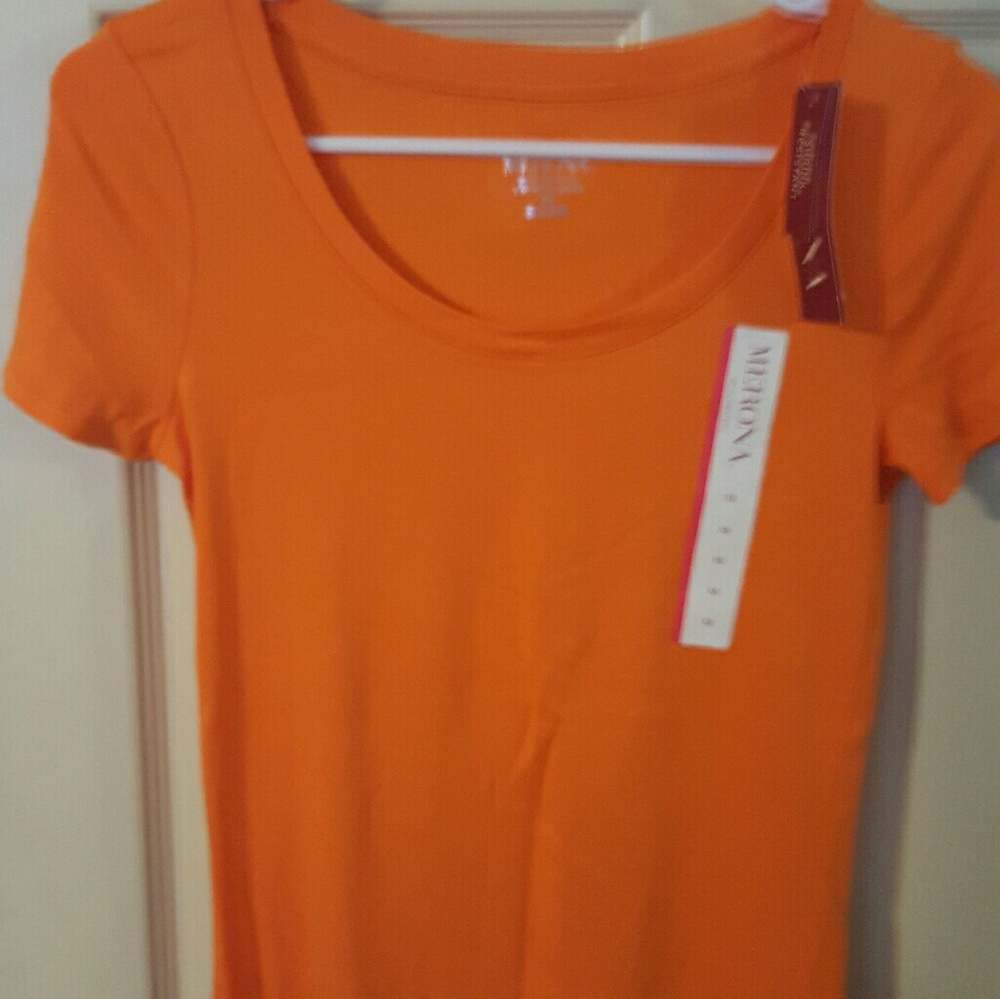 Tee shirt