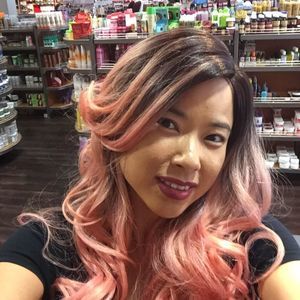 Meet your Posher, Ellen