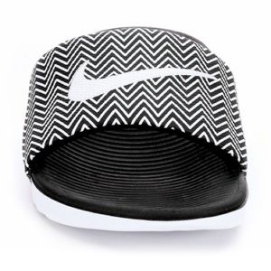Nike Women's Kawa Print Slides