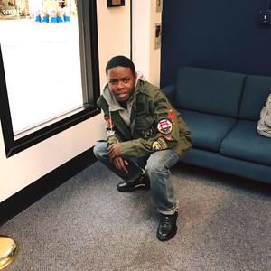 Meet your Posher, Carlos