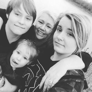 Meet your Posher, Elaina